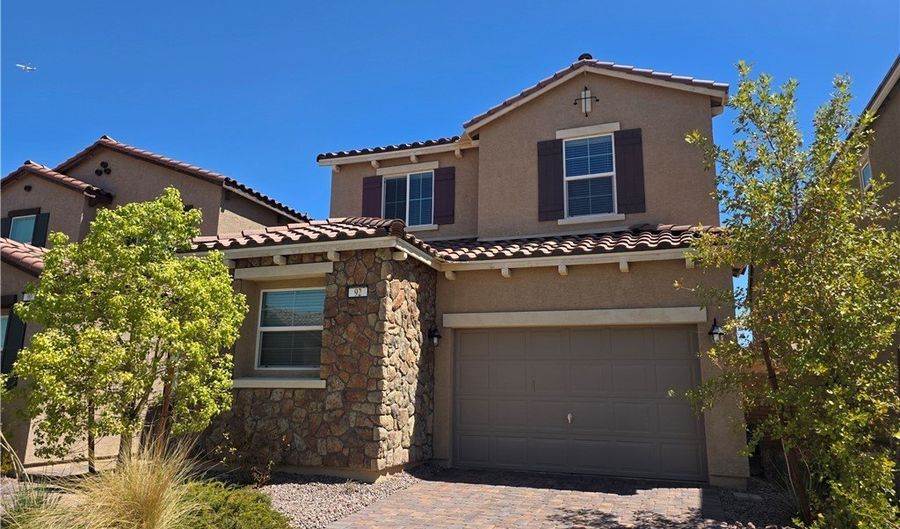 92 Mosso Niente Pl, Henderson, NV 89011 - 4 Beds, 3 Bath