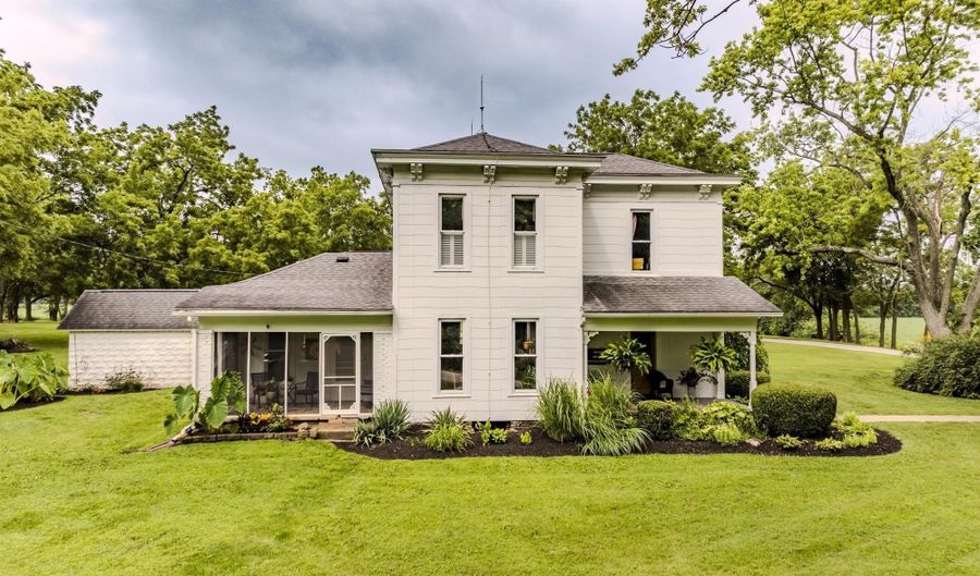 12801 E Edgewater Dr, Albany, IN 47320 - 4 Beds, 2 Bath