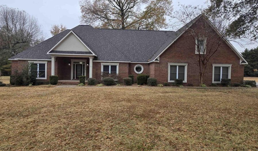 102 Kaitlyn, Beebe, AR 72012 - 5 Beds, 4 Bath