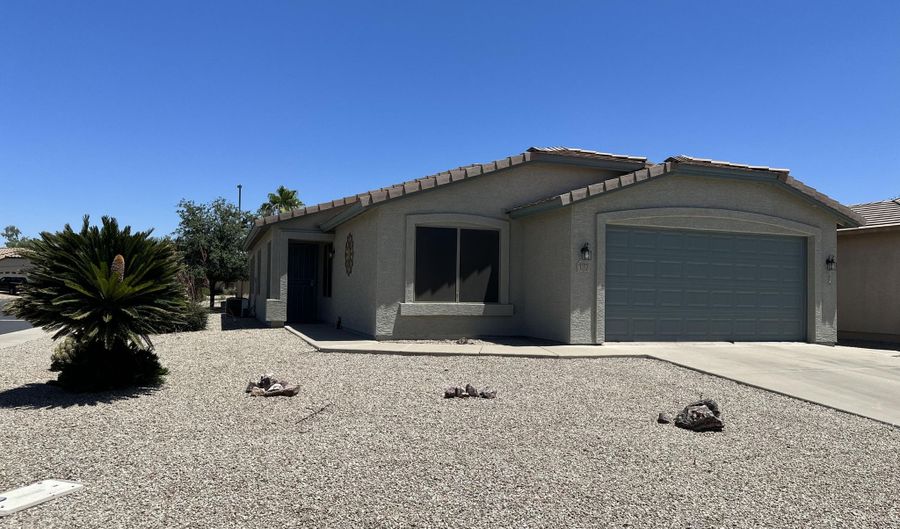 3352 E CHERRY HILLS Pl, Chandler, AZ 85249 - 2 Beds, 2 Bath