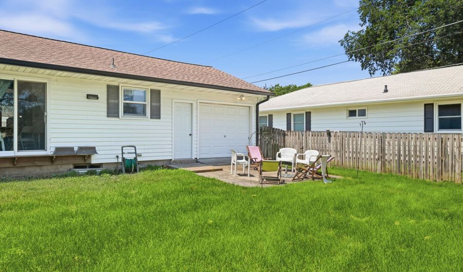 2008 Douglas Ave, Ames, IA 50010 - 3 Beds, 1 Bath