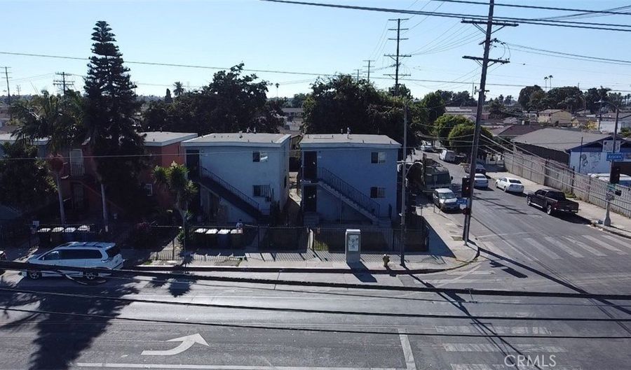 9601 Avalon Blvd, Los Angeles, CA 90003 - 6 Beds, 2 Bath