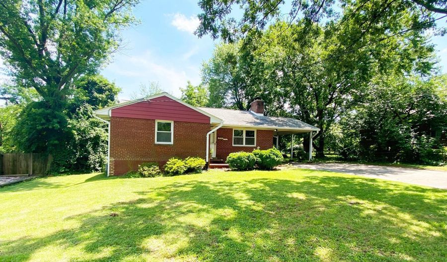 2703 DAWN Dr, Alexandria, VA 22306 - 4 Beds, 2 Bath