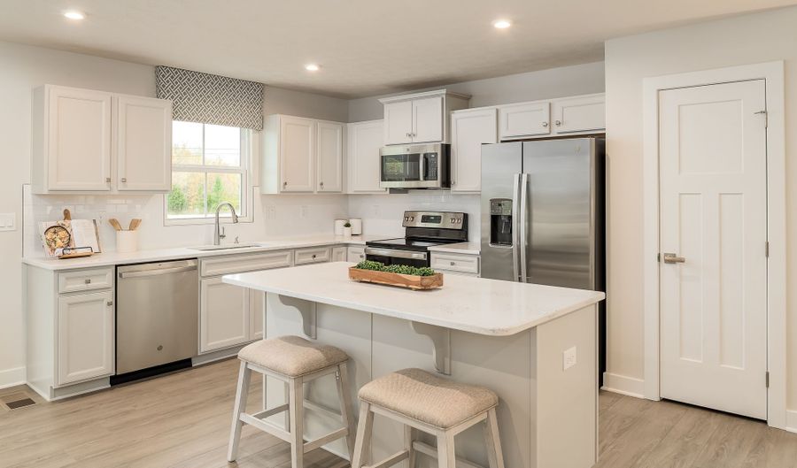 3359 Brentwood Dr, Akron, OH 44312 - 2 Beds, 2 Bath