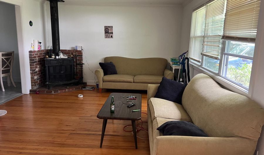 126 FAIRFAX Dr, Cinnaminson, NJ 08077 - 3 Beds, 1 Bath