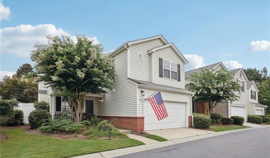 167 Swanee Ln, Woodstock, GA 30188 - 2 Beds, 3 Bath
