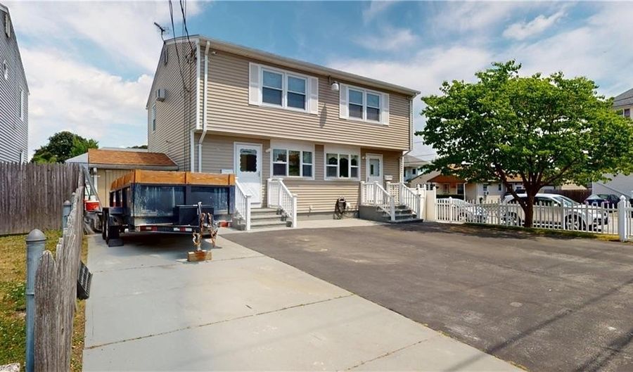 7 Notre Dame St, Central Falls, RI 02863 - 4 Beds, 2 Bath