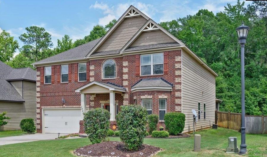 1054 Grey Duck Ln, Blythewood, SC 29016 - 4 Beds, 3 Bath