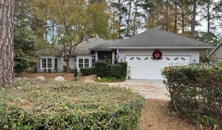 33 Fairway Dr, Bluffton, SC 29910 - 3 Beds, 2 Bath