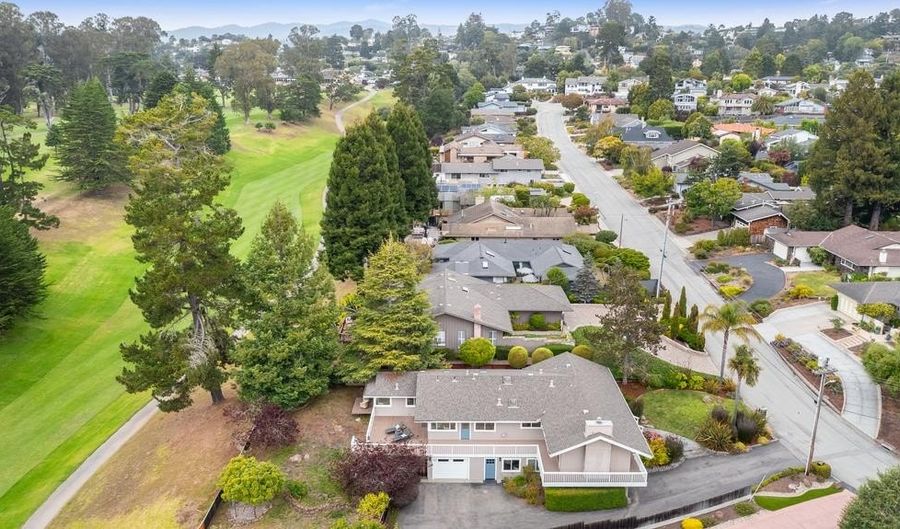 461 Saint Andrews Dr, Aptos, CA 95003 - 3 Beds, 3 Bath