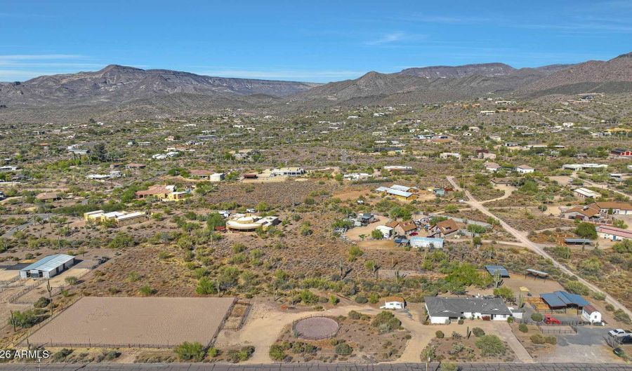 6914 E Highland Rd, Cave Creek, AZ 85331 - 4 Beds, 3 Bath