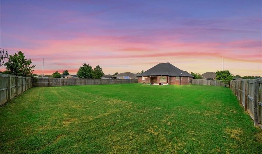3501 SW Elm Manor Ave, Bentonville, AR 72712 - 3 Beds, 2 Bath