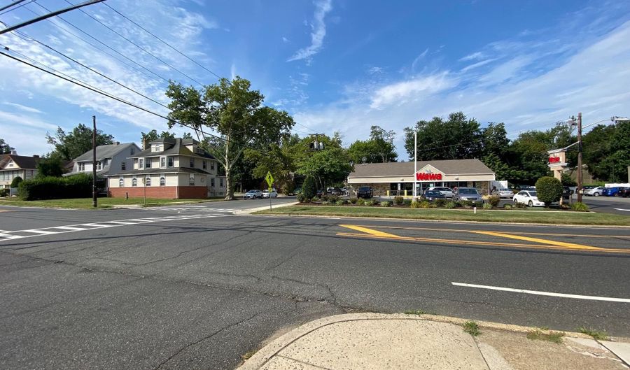 402 S WHITE HORSE Pike, Audubon, NJ 08106 - 0 Beds, 0 Bath