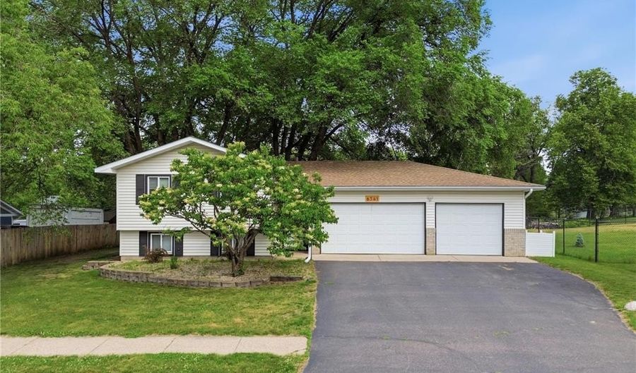 6541 134th St W, Apple Valley, MN 55124 - 3 Beds, 2 Bath