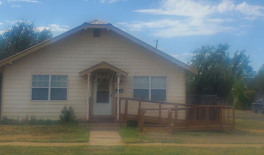 400 S FAIRMONT St, Amarillo, TX 79106 - 3 Beds, 2 Bath