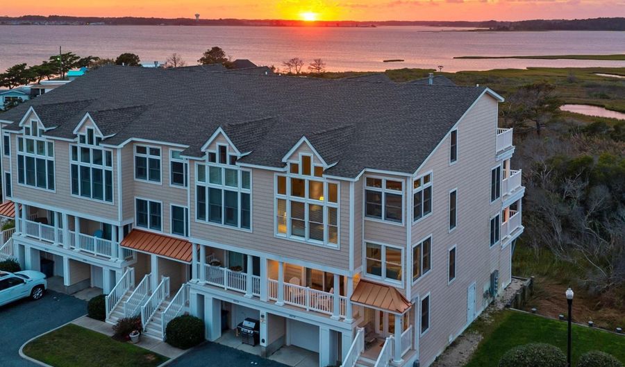 40154 SALT MEADOW Dr, Fenwick Island, DE 19944 - 5 Beds, 4 Bath