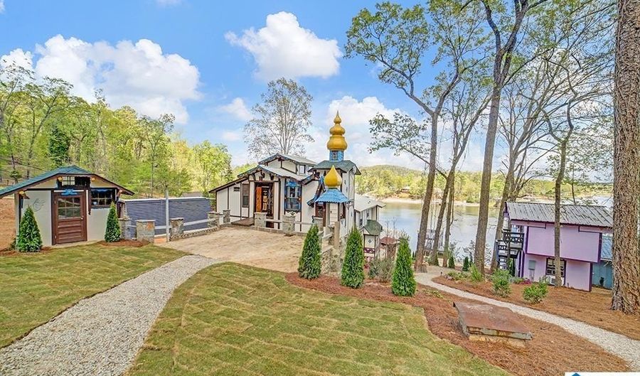 1298 DAVIS ACRES Dr, Alpine, AL 35014 - 8 Beds, 4 Bath