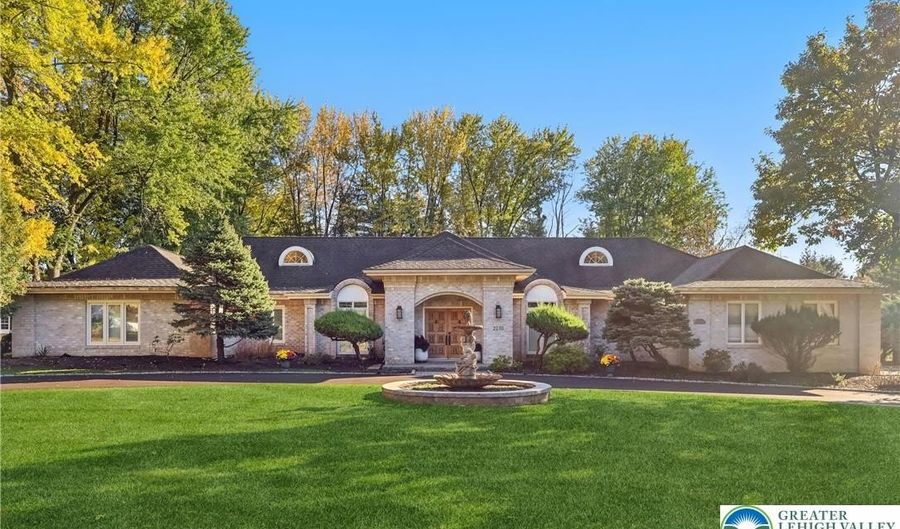 2270 Bishop Rd, Allentown, PA 18103 - 3 Beds, 4 Bath