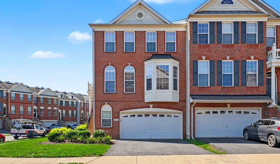 43411 BRIAR CREEK Ter, Ashburn, VA 20147 - 3 Beds, 4 Bath