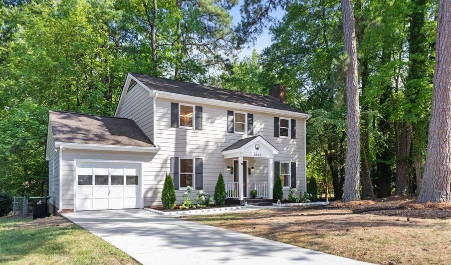 1002 Apache Ln, Apex, NC 27502 - 3 Beds, 3 Bath