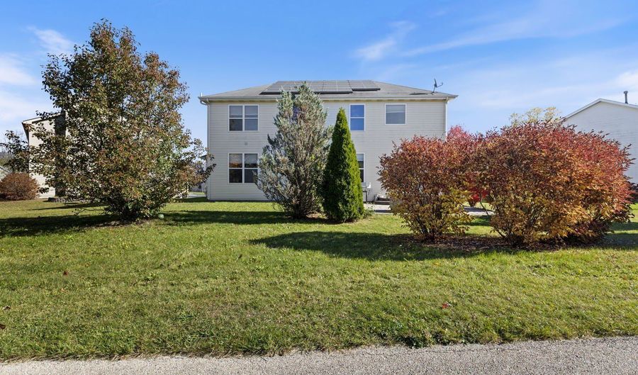 9 Lake Plumleigh Ct, Algonquin, IL 60102 - 4 Beds, 3 Bath