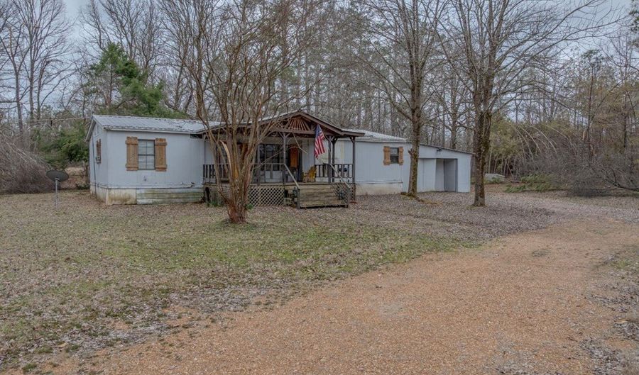 396 S Pine Lake Dr, Batesville, MS 38606 - 3 Beds, 2 Bath