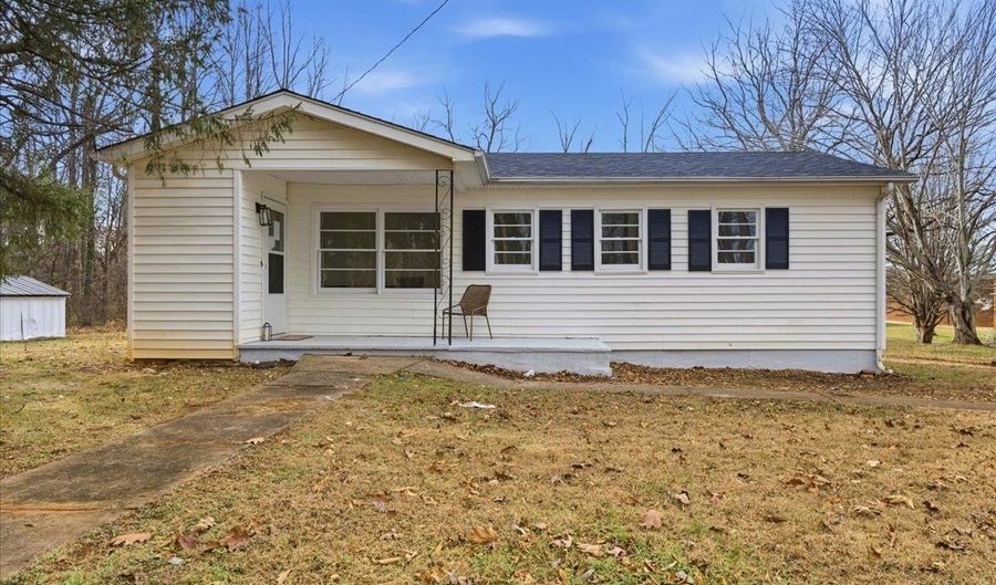 292 Evergreen Ave, Appomattox, VA 24522 - 3 Beds, 1 Bath