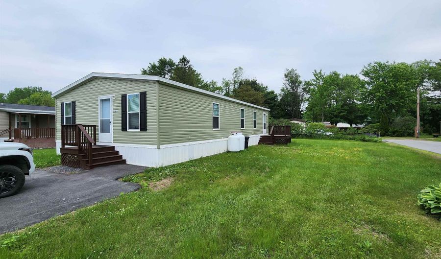 1004 Mountain View Ave, Charlestown, NH 03603 - 3 Beds, 2 Bath