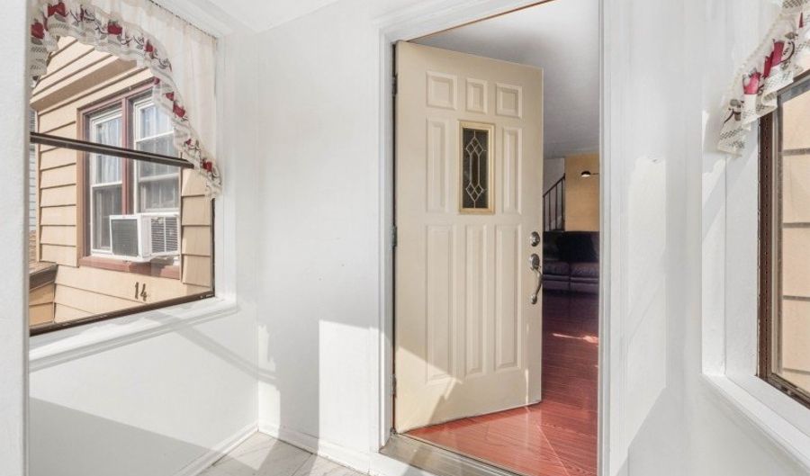 14 Smallwood Ave, Belleville, NJ 07109 - 3 Beds, 2 Bath