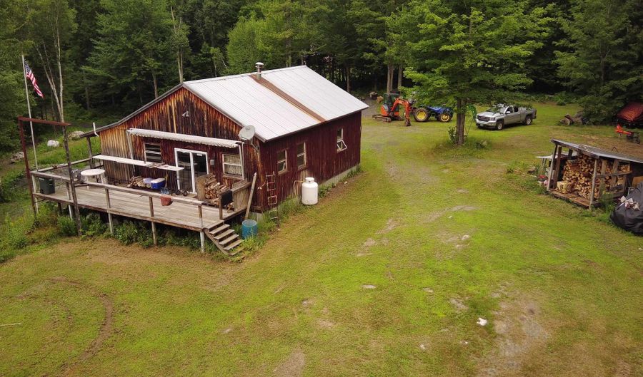 237 Upper Maloney Rd, Brookfield, VT 05036 - 1 Beds, 2 Bath