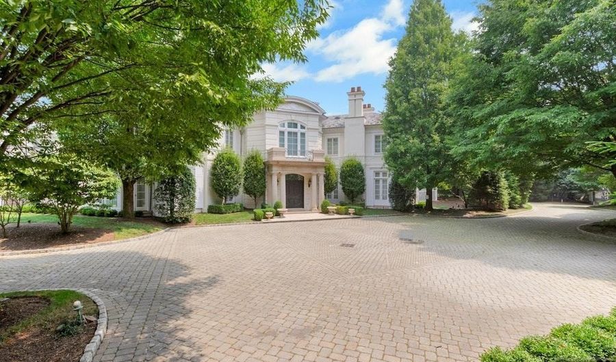38 Rio Vista Dr, Alpine, NJ 07620 - 9 Beds, 14 Bath
