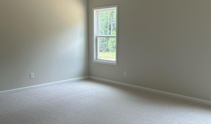 213 Rough Ridge Trl 14, Aberdeen, NC 28315 - 4 Beds, 2 Bath
