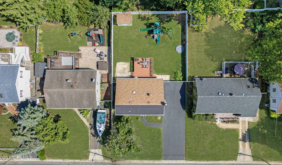 573 Sumner Ave, Belford, NJ 07718 - 4 Beds, 2 Bath