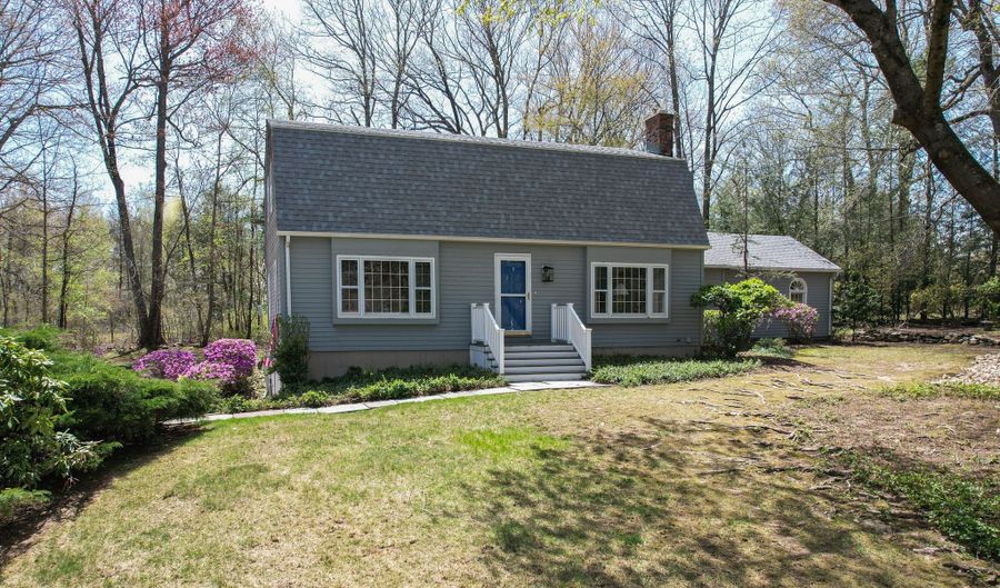 7 Partridge Ln, Burlington, CT 06013 - 4 Beds, 3 Bath