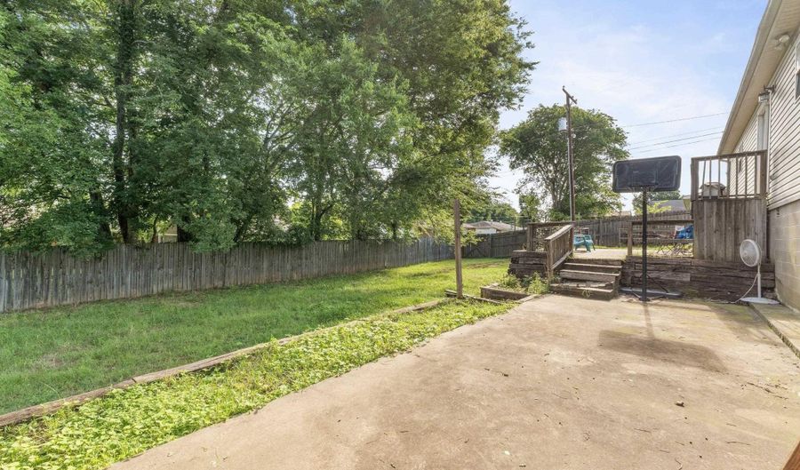 404 Clinton St, Arkadelphia, AR 71923 - 3 Beds, 2 Bath