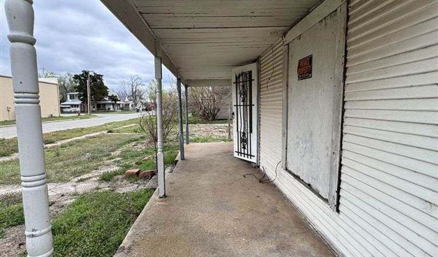 106 W Kentucky, Anadarko, OK 73005 - 1 Beds, 1 Bath