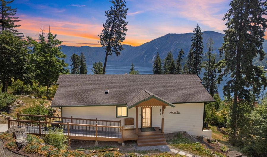 17544 E Arapaho Rd, Bayview, ID 83803 - 4 Beds, 3 Bath