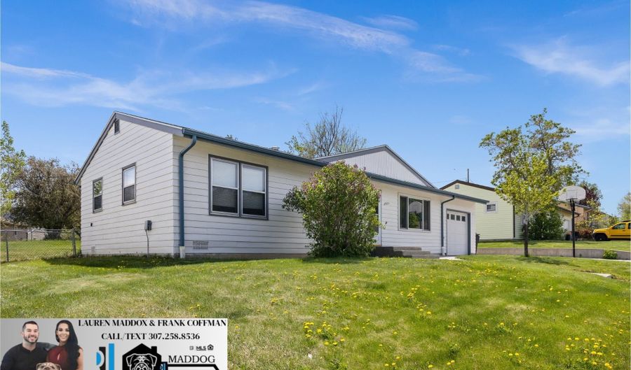 2931 Knollwood Dr, Casper, WY 82604 - 3 Beds, 2 Bath