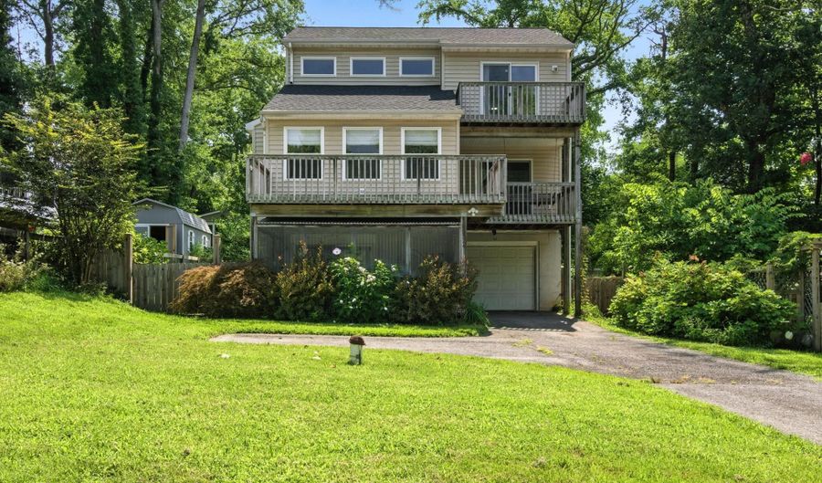 3241 HENSON Ave, Annapolis, MD 21403 - 4 Beds, 3 Bath