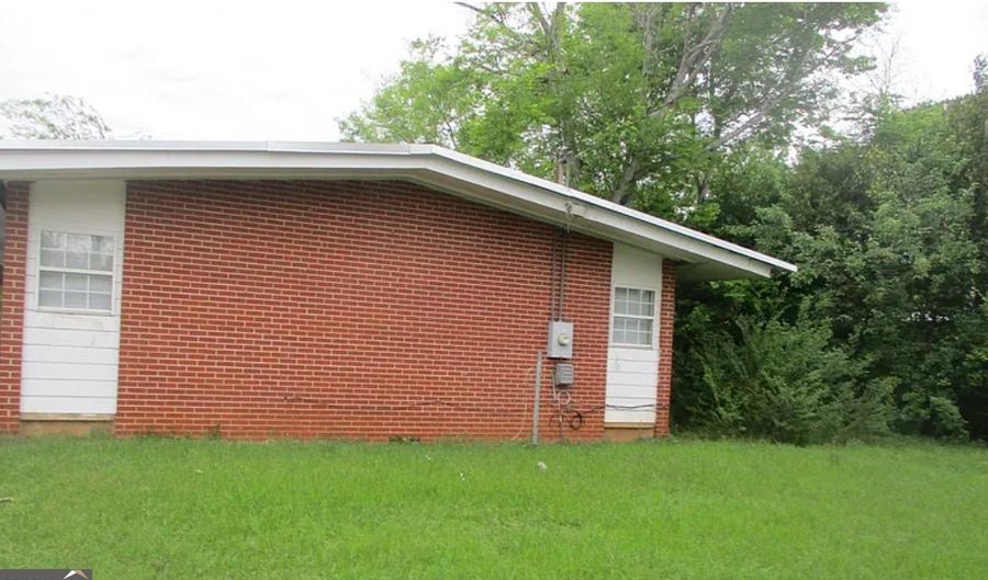 1982 S Riverview, Albany, GA 31705 - 3 Beds, 1 Bath