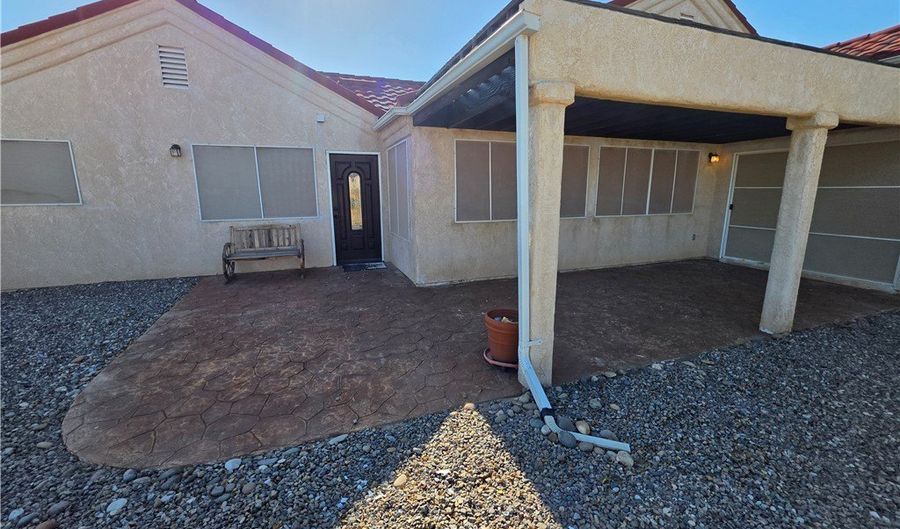 3949 King Rd, Bullhead City, AZ 86442 - 3 Beds, 2 Bath