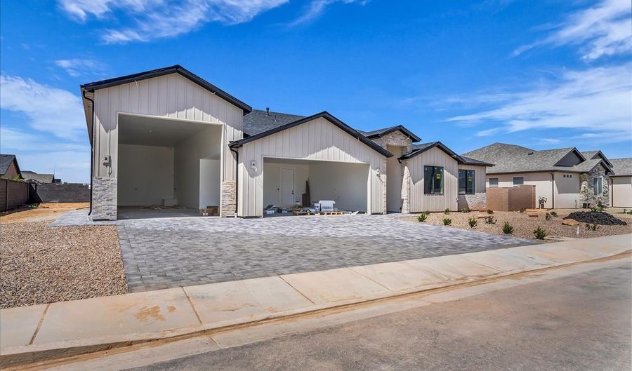4454 W 150 N, Cedar City, UT 84721 - 4 Beds, 25 Bath