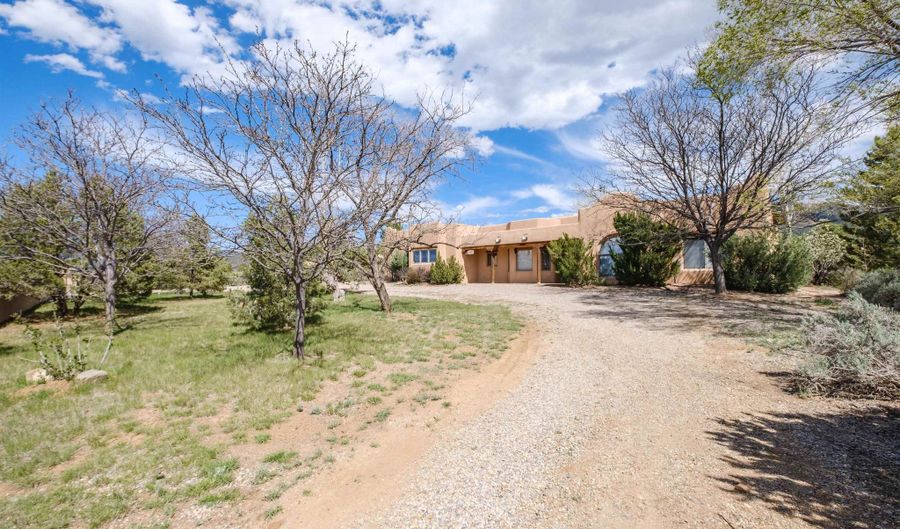 1417 Phillips Rd, Taos, NM 87571 - 4 Beds, 2 Bath