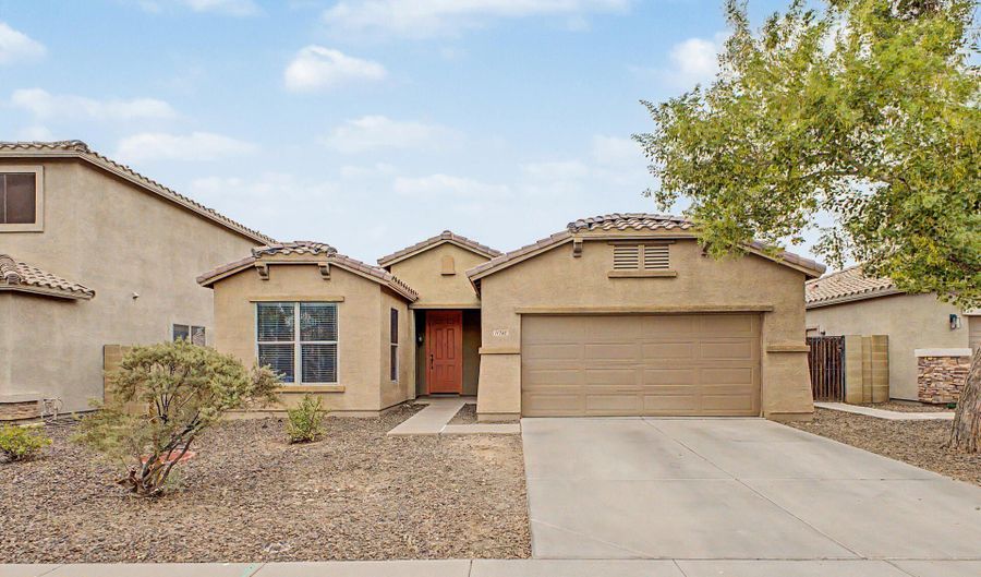 11780 W HOPI St, Avondale, AZ 85323 - 4 Beds, 2 Bath