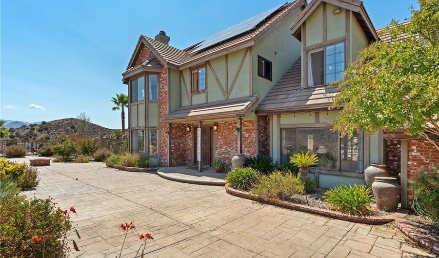 34625 Red Rover Mine Rd, Acton, CA 93510 - 5 Beds, 4 Bath