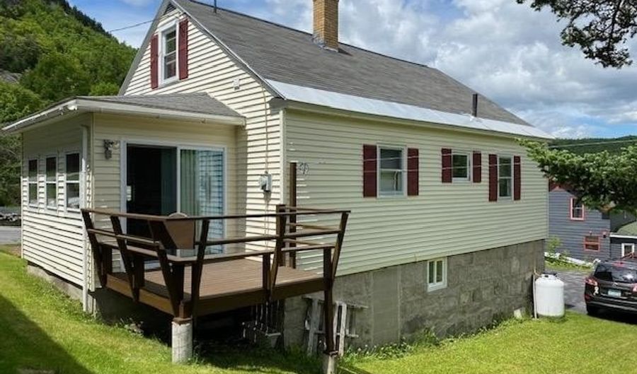 800 Fifth Ave, Berlin, NH 03570 - 4 Beds, 1 Bath