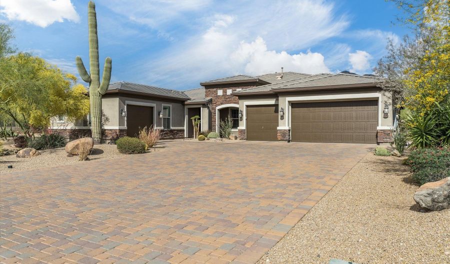 35971 N Prickley Pear Rd, Cave Creek, AZ 85331 - 5 Beds, 5 Bath