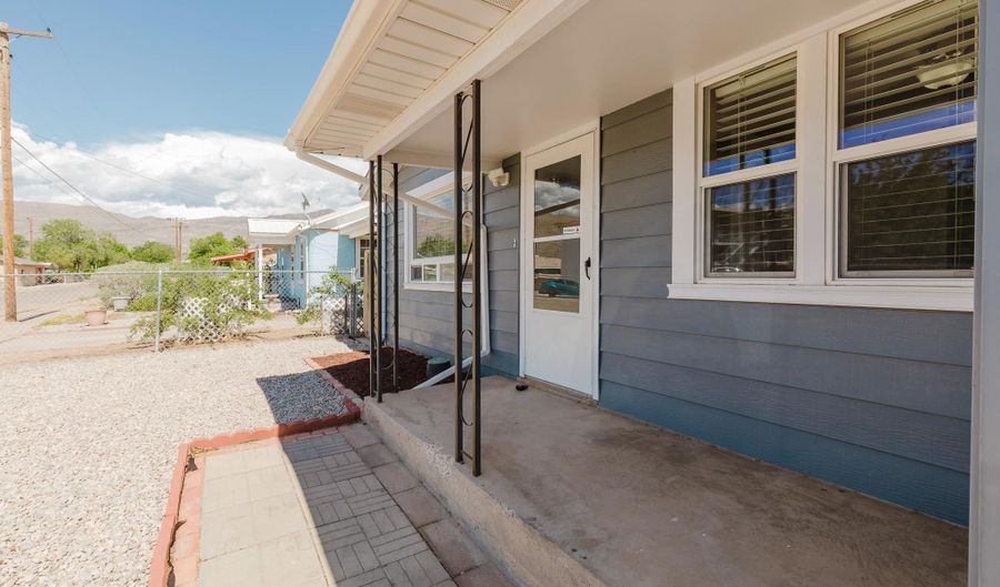 1200 Catalina Ln, Alamogordo, NM 88310 - 3 Beds, 1 Bath