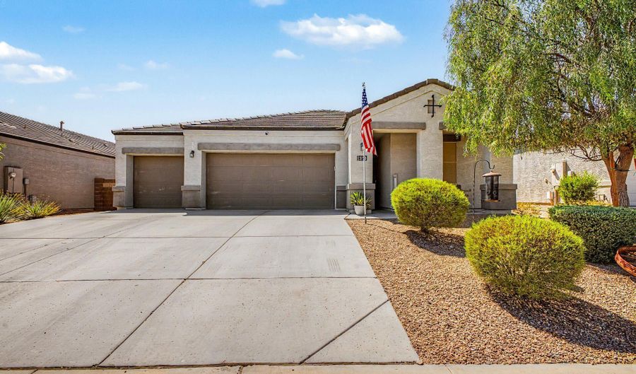 3120 N LAINEY Ln, Buckeye, AZ 85396 - 4 Beds, 3 Bath