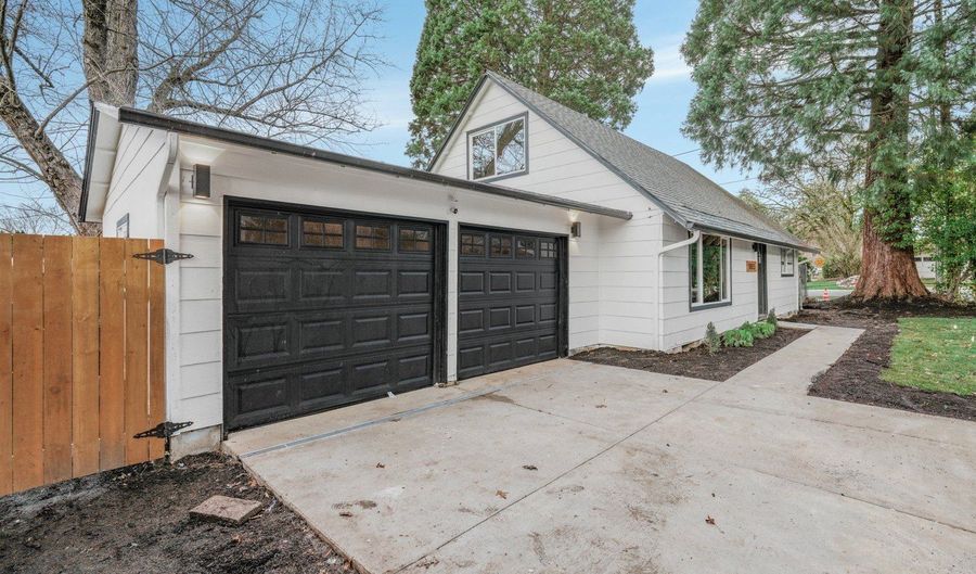 18835 SW CASCADIA St, Beaverton, OR 97078 - 4 Beds, 2 Bath